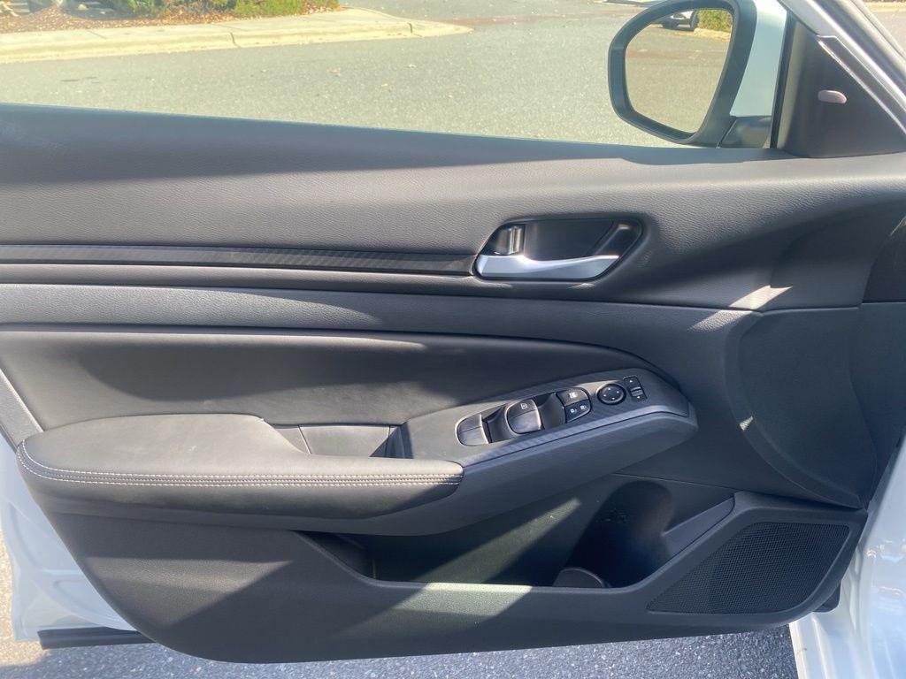 new 2025 Nissan Altima car, priced at $29,356