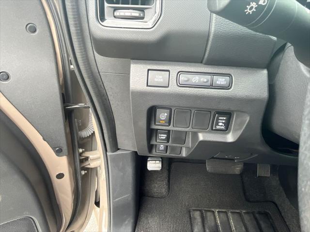 used 2022 Nissan Frontier car, priced at $31,207