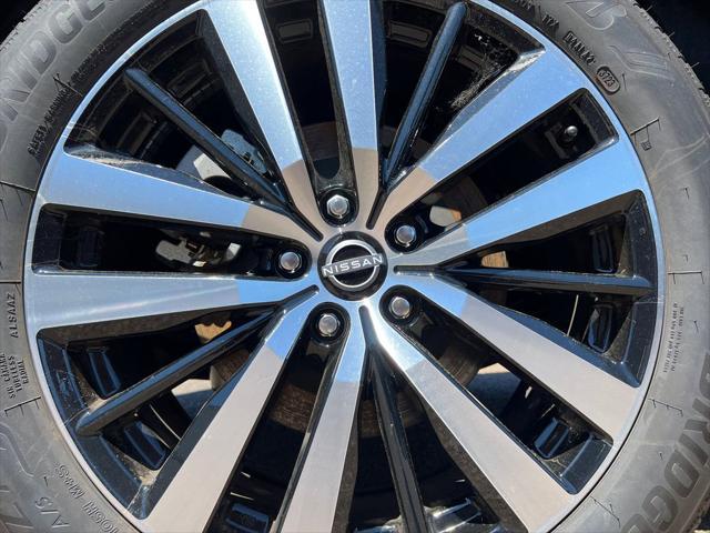 new 2024 Nissan Pathfinder car, priced at $50,395