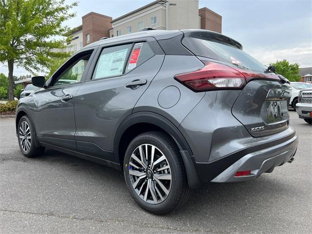 new 2024 Nissan Kicks car, priced at $25,299