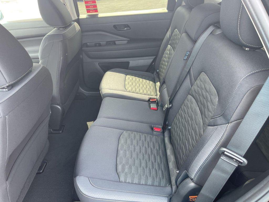 new 2025 Nissan Pathfinder car, priced at $33,469