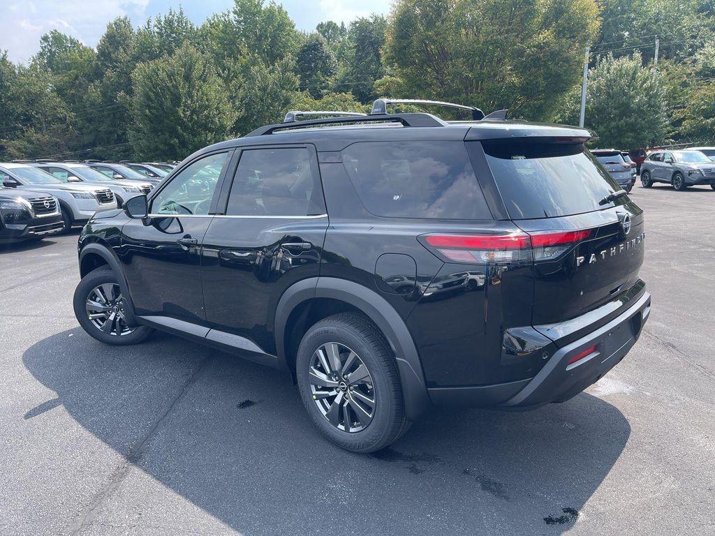 new 2025 Nissan Pathfinder car, priced at $33,469