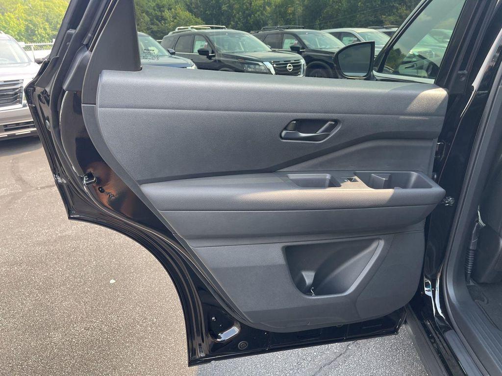 new 2025 Nissan Pathfinder car, priced at $33,469
