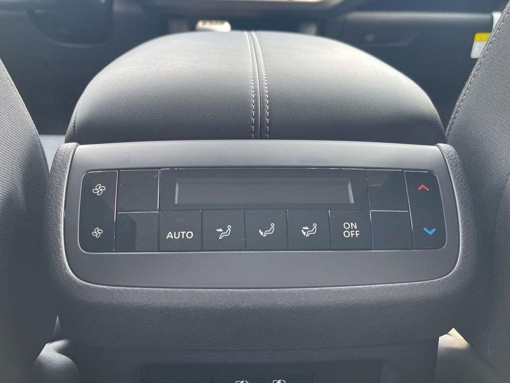 new 2025 Nissan Pathfinder car, priced at $33,469