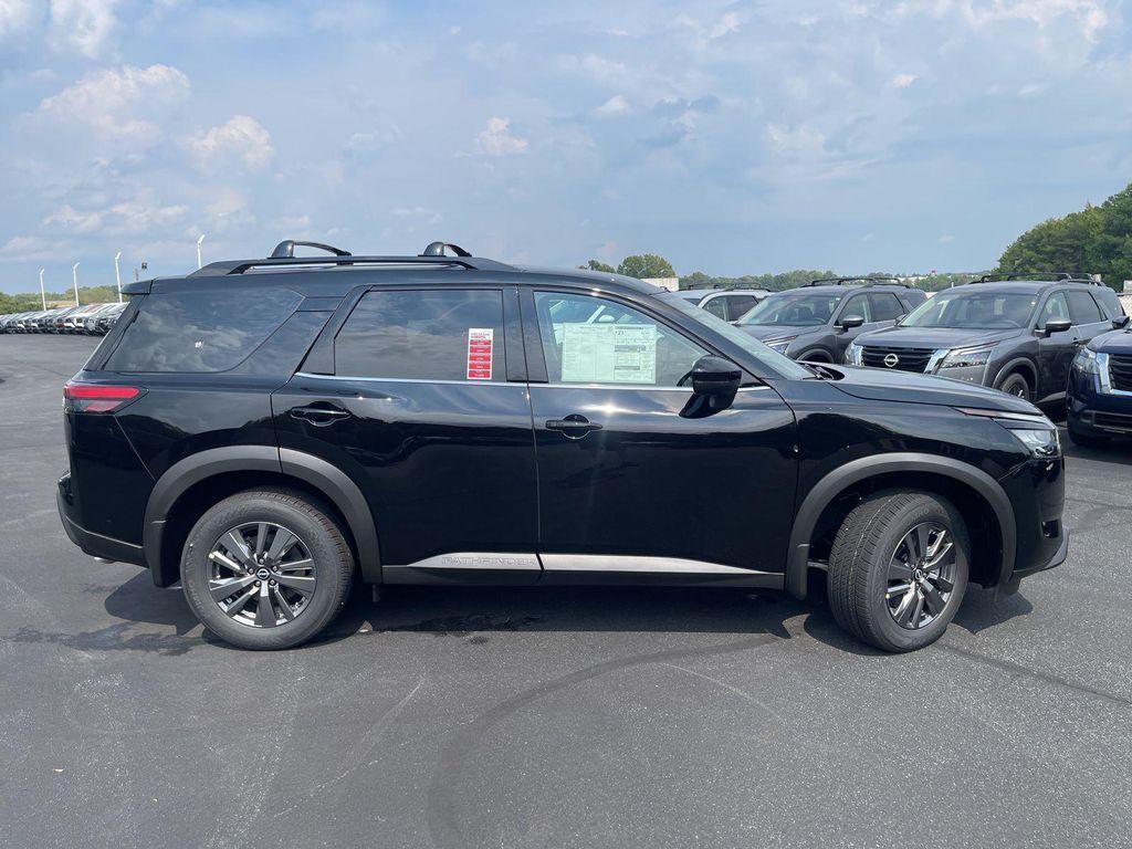 new 2025 Nissan Pathfinder car, priced at $33,469
