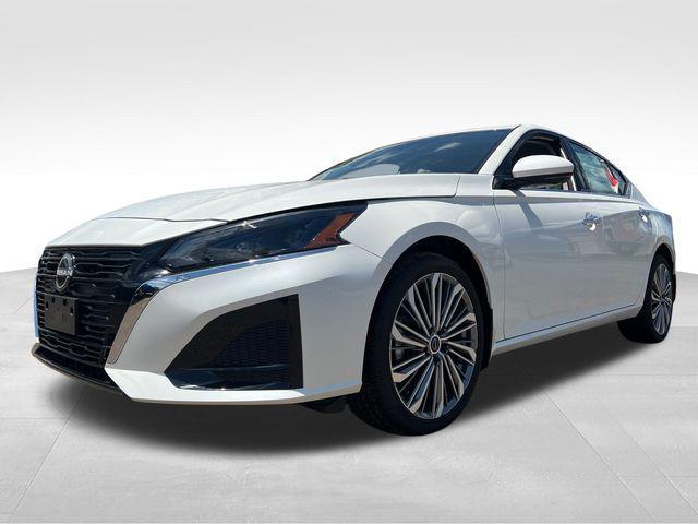 new 2024 Nissan Altima car, priced at $34,456