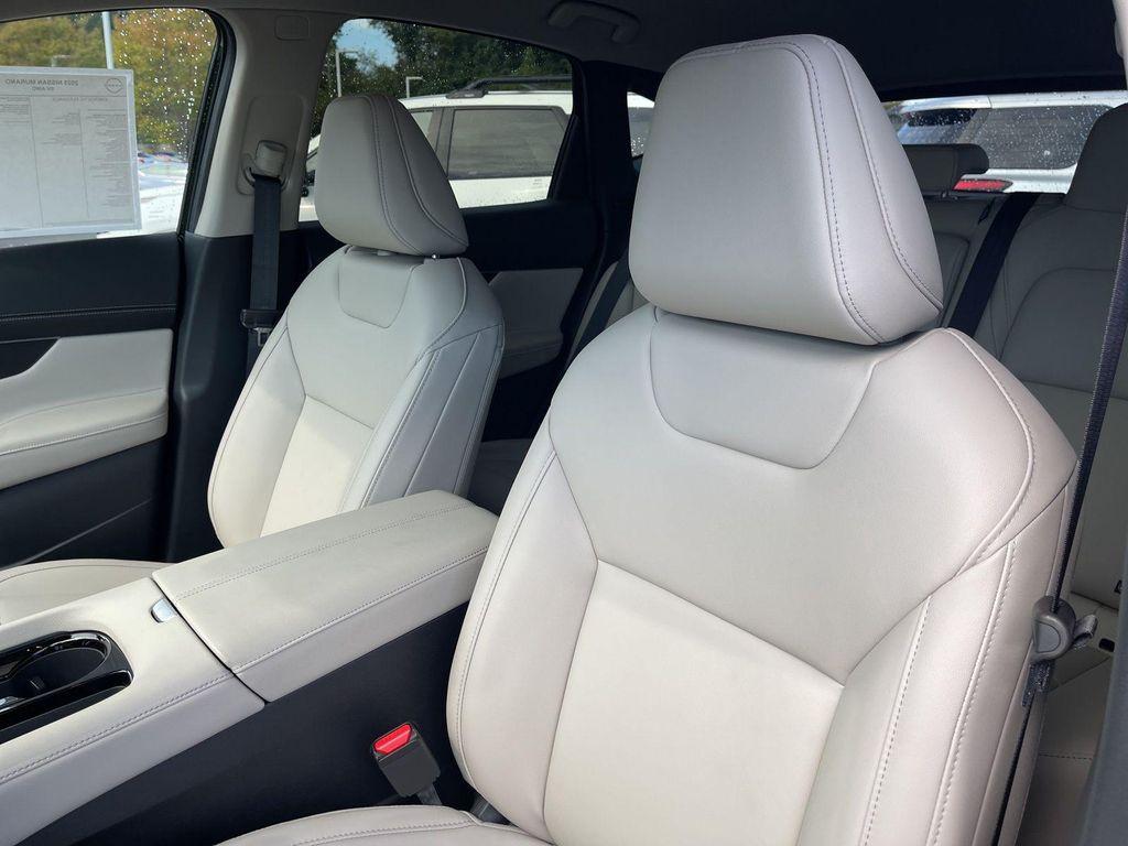 new 2025 Nissan Murano car, priced at $37,910