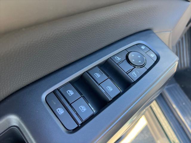 new 2025 Nissan Pathfinder car, priced at $41,000