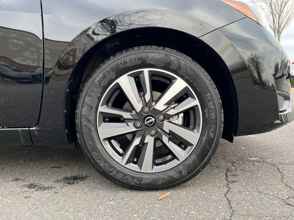 new 2025 Nissan Versa car, priced at $20,125
