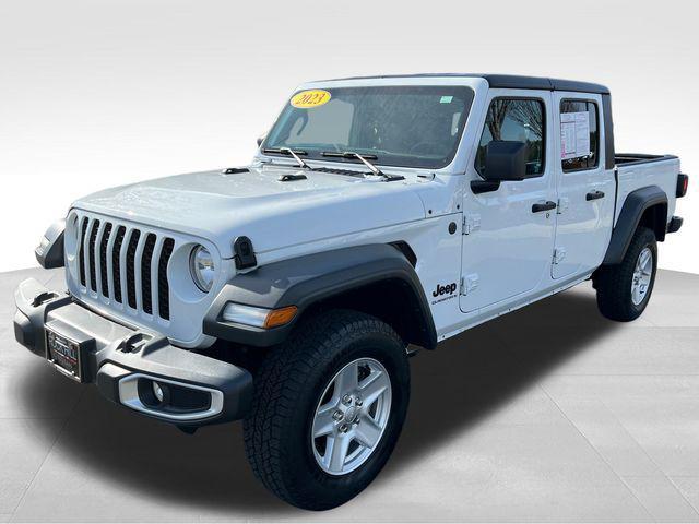 used 2023 Jeep Gladiator car, priced at $30,972