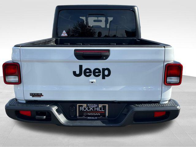 used 2023 Jeep Gladiator car, priced at $30,972