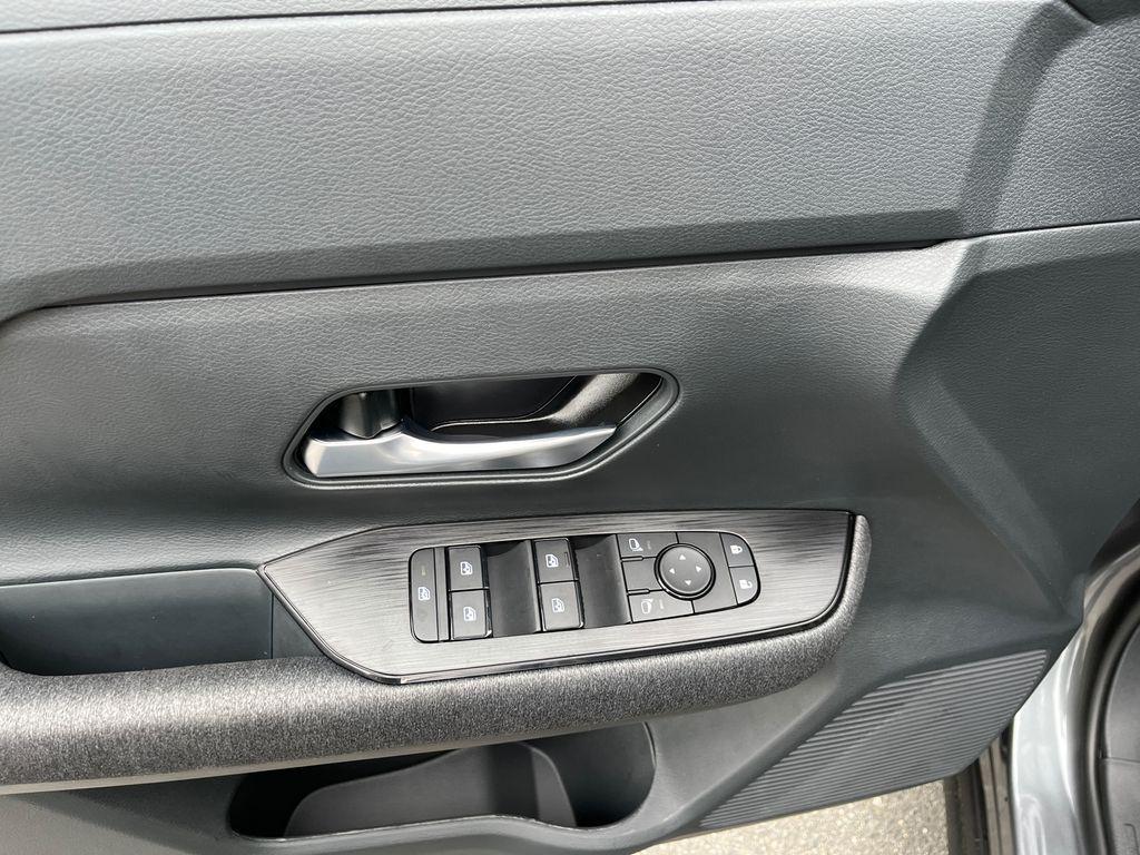 new 2025 Nissan Kicks car, priced at $22,982