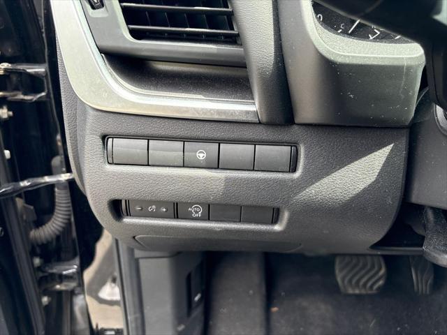 used 2023 Nissan Rogue car, priced at $21,006