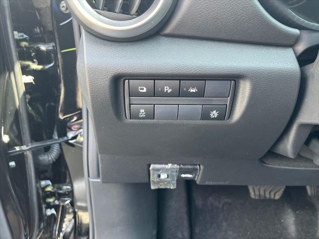 new 2025 Nissan Versa car, priced at $21,325