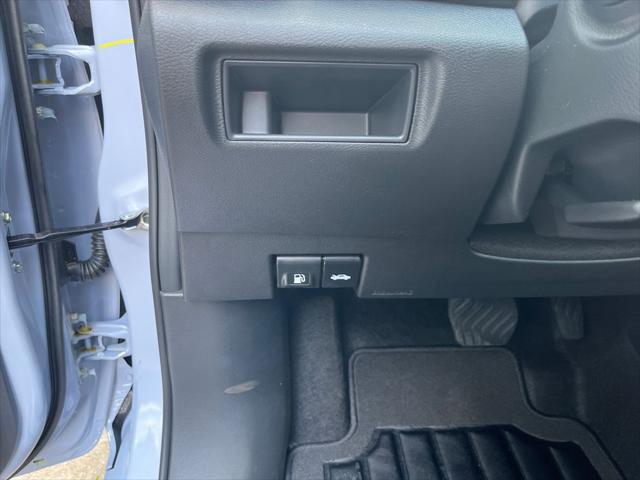 new 2025 Nissan Versa car, priced at $22,952