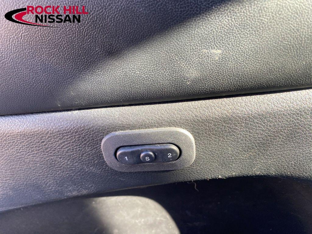 used 2015 Jeep Grand Cherokee car, priced at $12,770