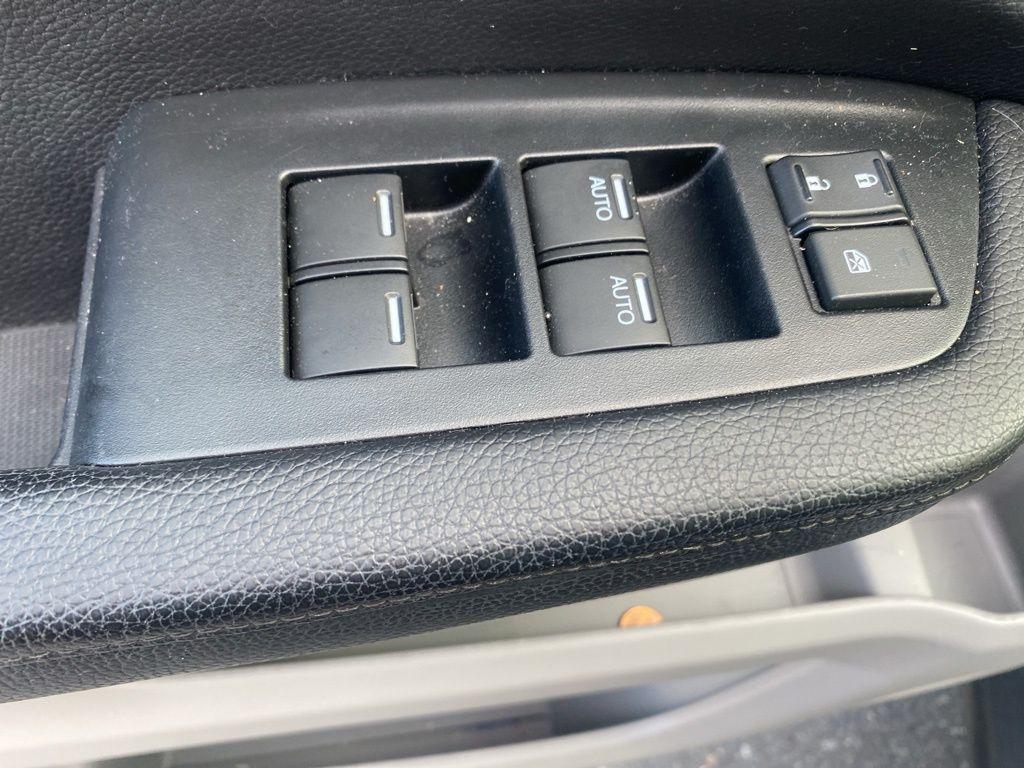 used 2021 Honda Pilot car, priced at $27,499