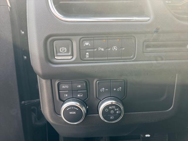 used 2023 GMC Yukon car, priced at $52,570