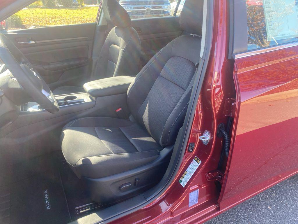 new 2025 Nissan Altima car, priced at $30,530