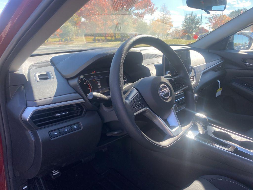 new 2025 Nissan Altima car, priced at $30,530