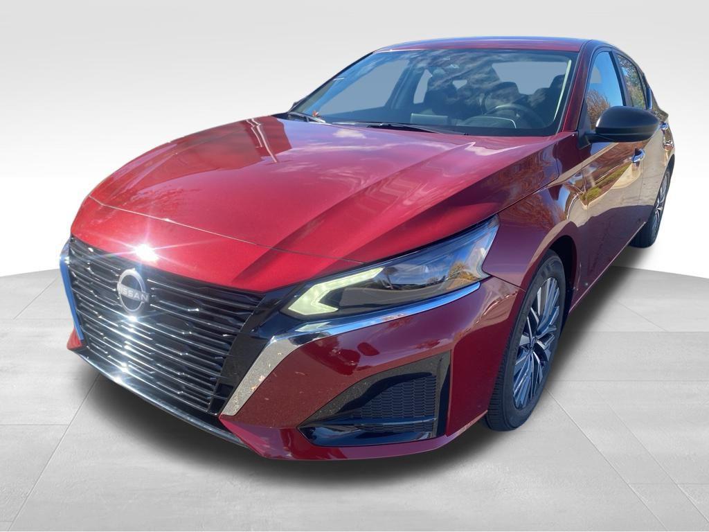 new 2025 Nissan Altima car, priced at $30,530
