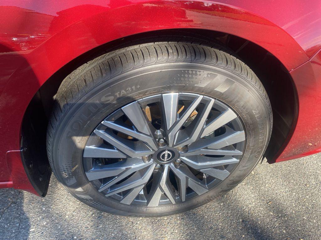 new 2025 Nissan Altima car, priced at $30,530