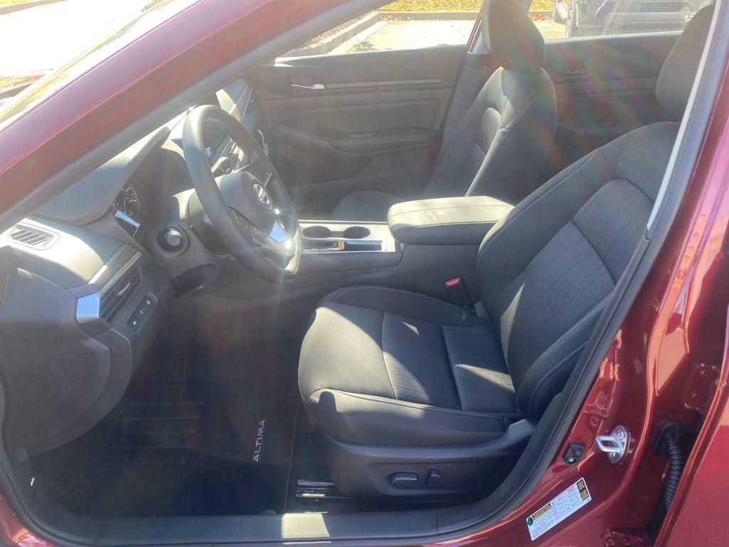 new 2025 Nissan Altima car, priced at $30,530