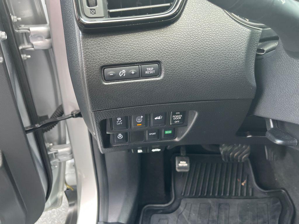 used 2017 Nissan Rogue car, priced at $19,751
