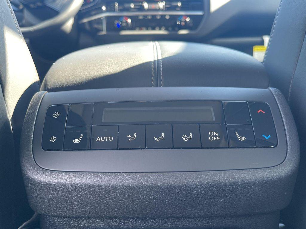 new 2025 Nissan Pathfinder car, priced at $44,829