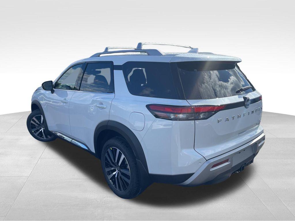 new 2025 Nissan Pathfinder car, priced at $44,829