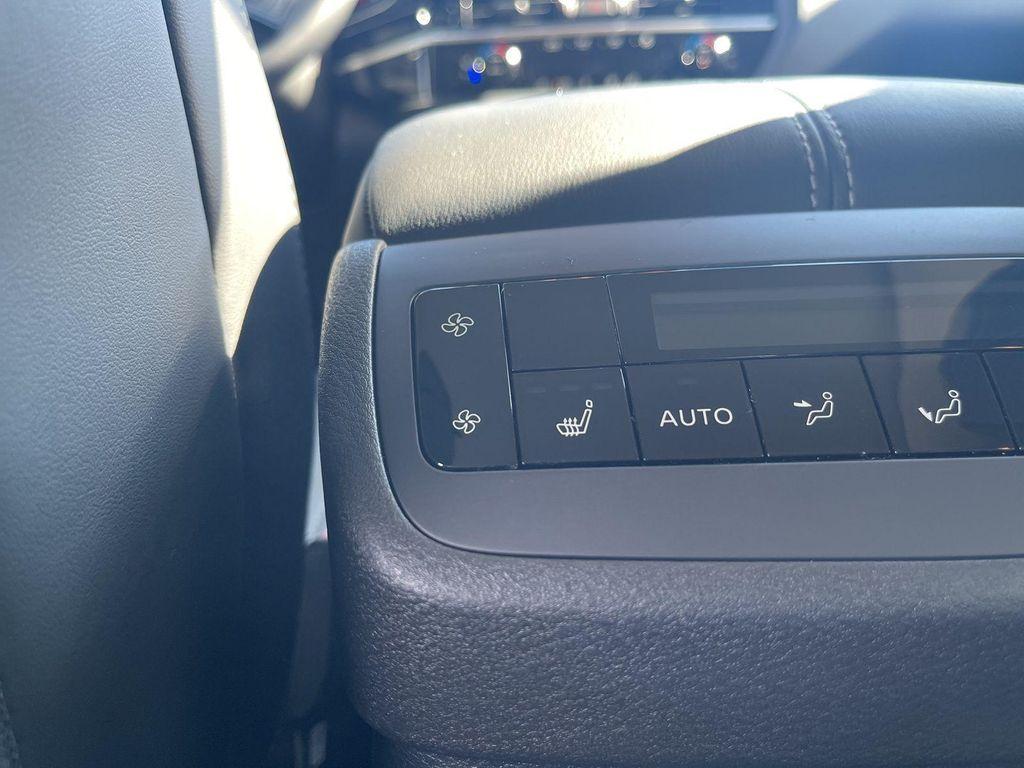 new 2025 Nissan Pathfinder car, priced at $44,829