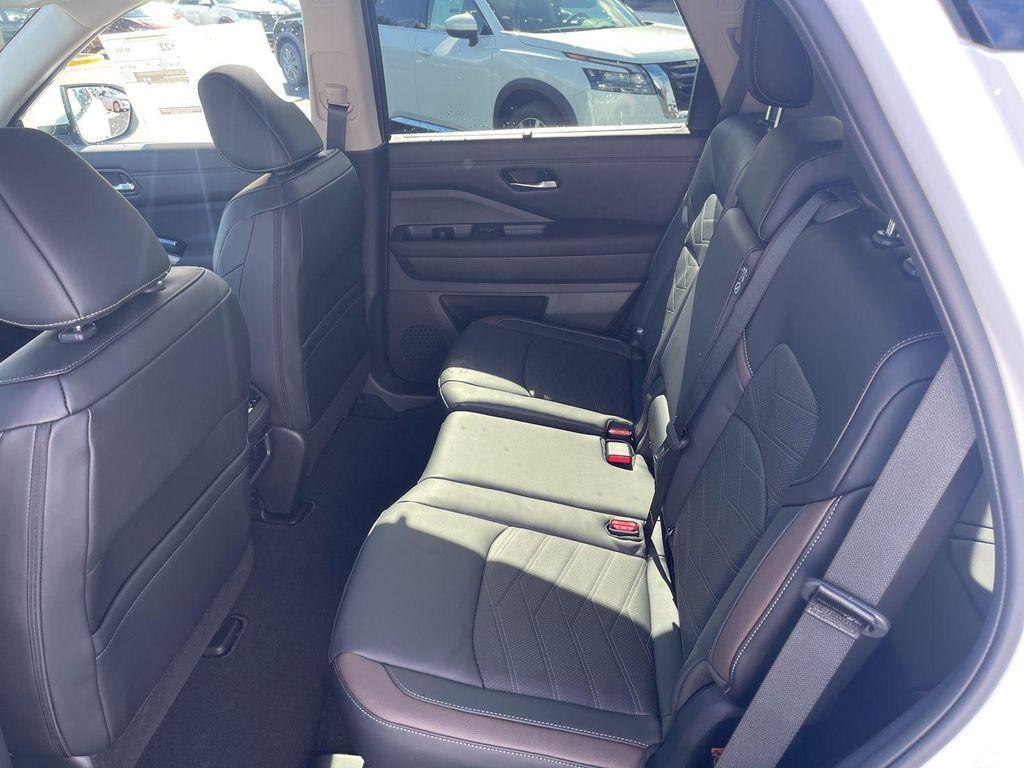 new 2025 Nissan Pathfinder car, priced at $44,829