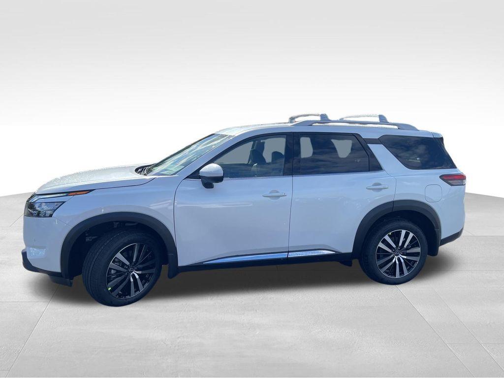new 2025 Nissan Pathfinder car, priced at $44,829