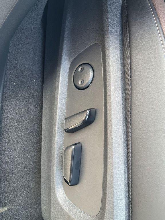 new 2025 Nissan Pathfinder car, priced at $44,829