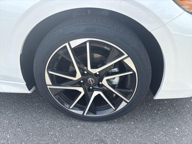 new 2025 Nissan Sentra car, priced at $28,279