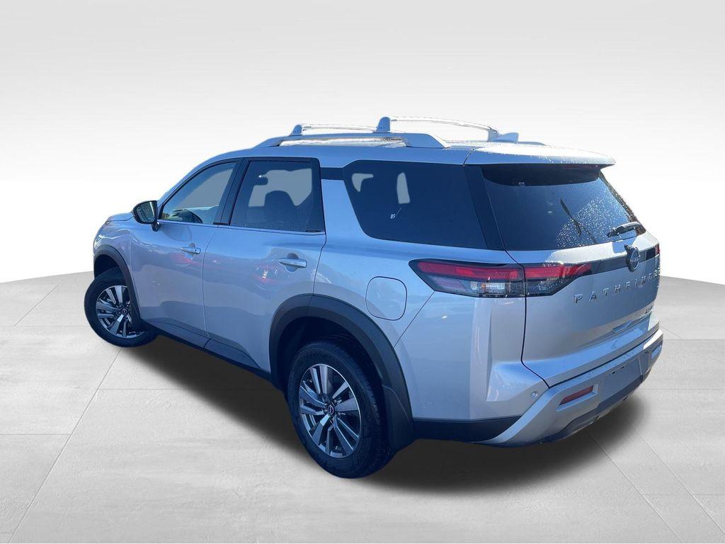 new 2025 Nissan Pathfinder car, priced at $43,794