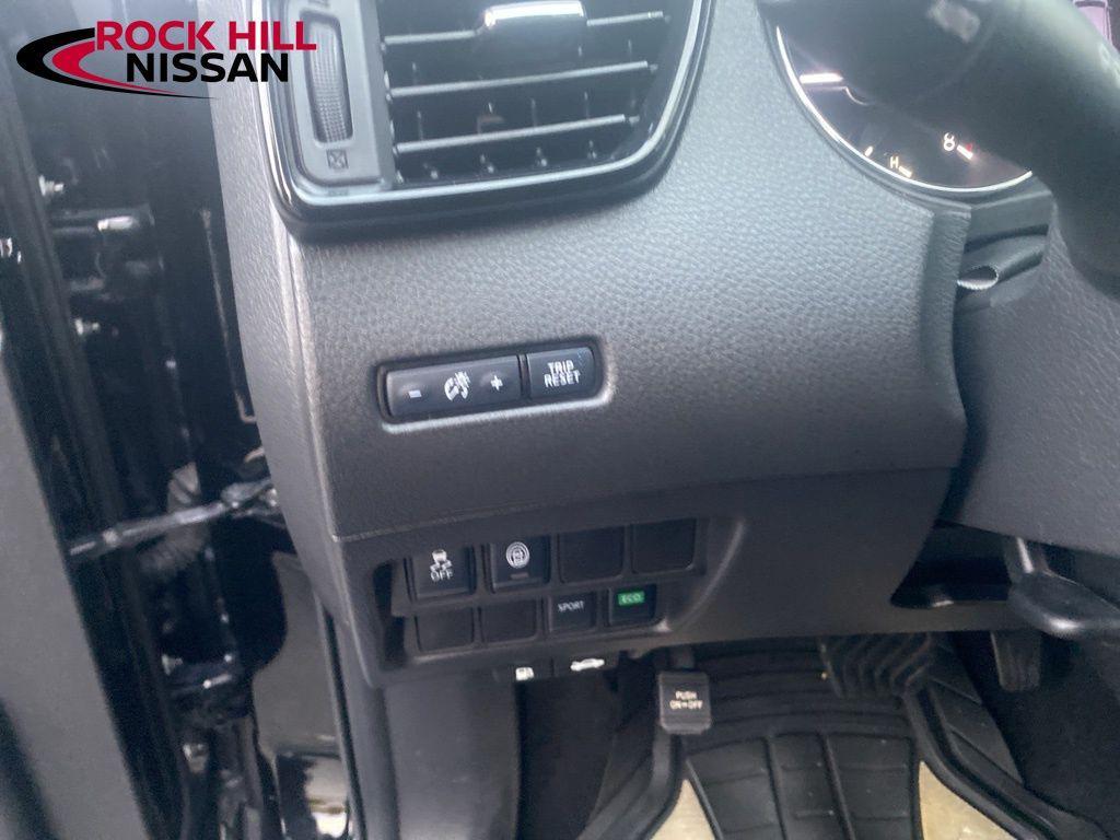 used 2020 Nissan Rogue Sport car, priced at $13,689