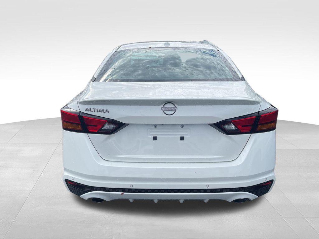 new 2025 Nissan Altima car, priced at $29,356