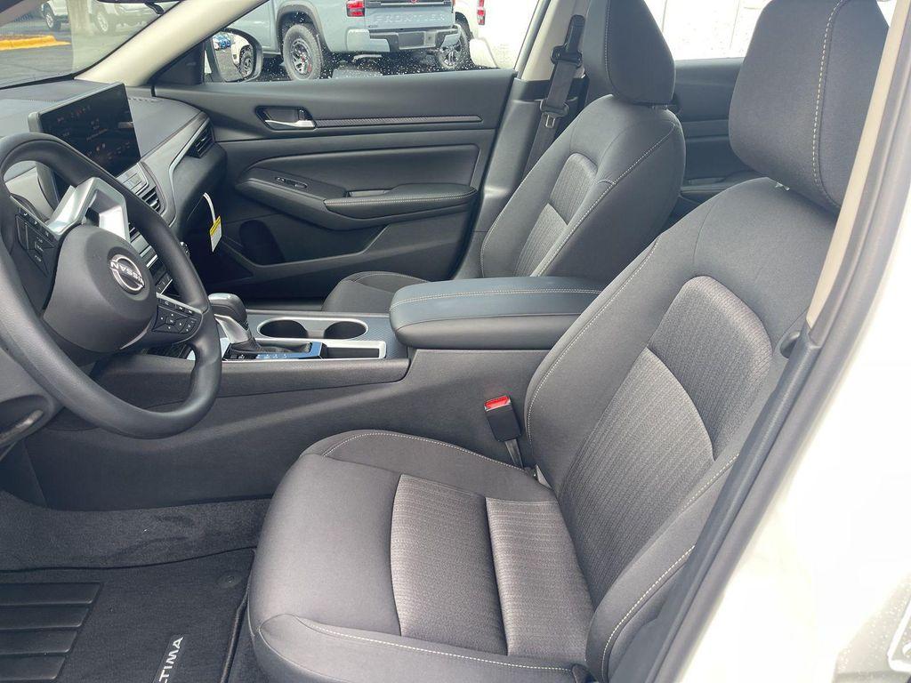 new 2025 Nissan Altima car, priced at $29,356