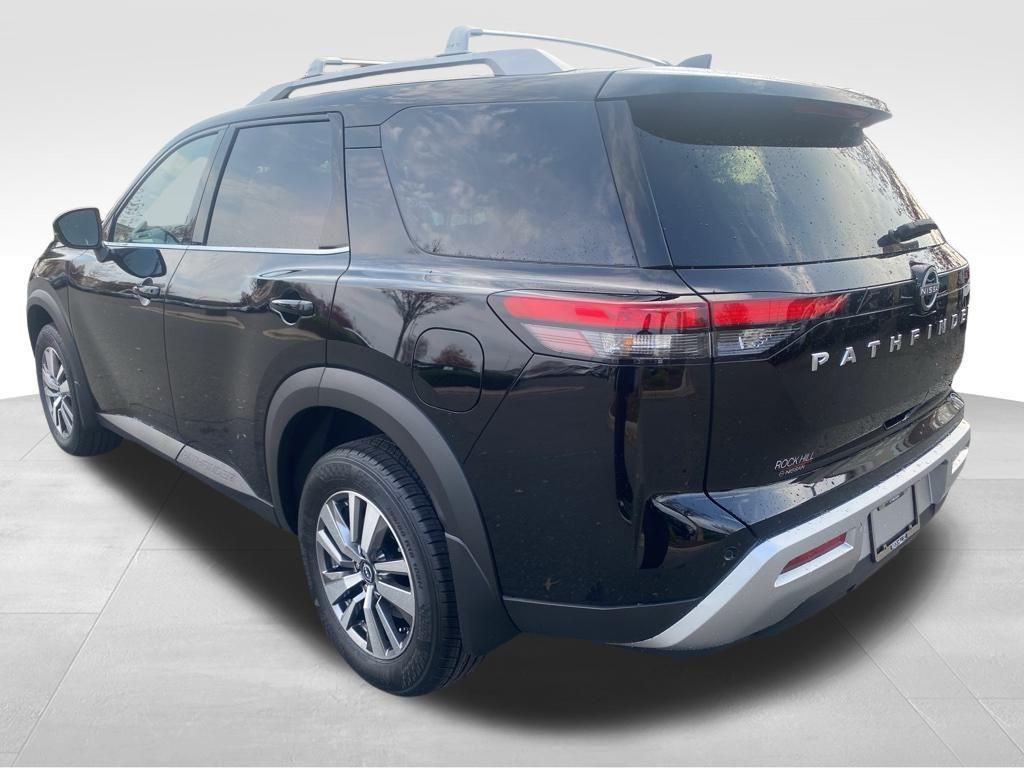 new 2025 Nissan Pathfinder car, priced at $41,236