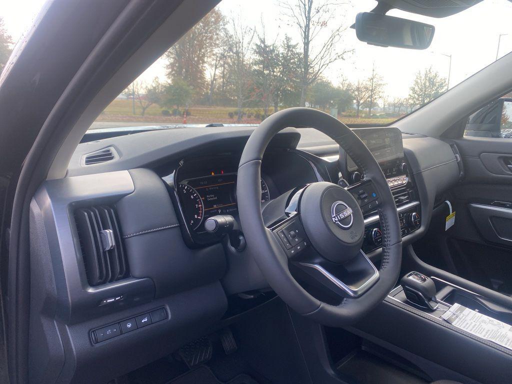new 2025 Nissan Pathfinder car, priced at $41,236