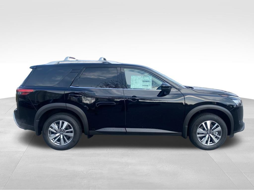new 2025 Nissan Pathfinder car, priced at $41,236