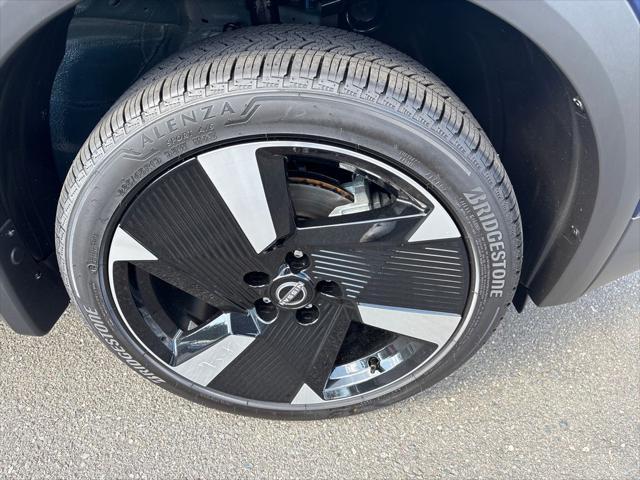 new 2025 Nissan Kicks car, priced at $27,752