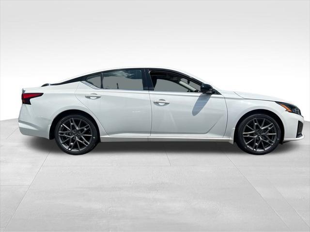 new 2024 Nissan Altima car, priced at $30,558