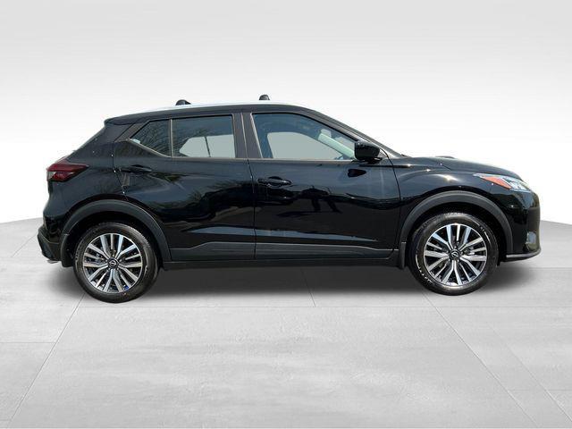 new 2024 Nissan Kicks car, priced at $24,132