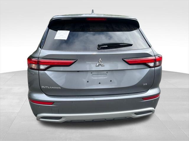 used 2024 Mitsubishi Outlander car, priced at $24,279