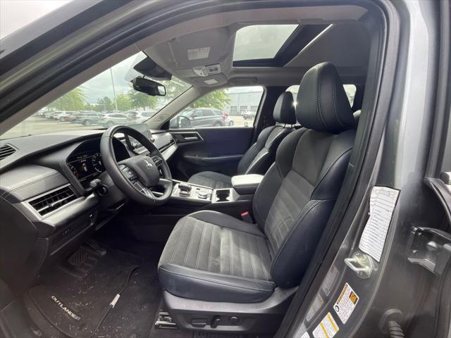 used 2024 Mitsubishi Outlander car, priced at $24,279