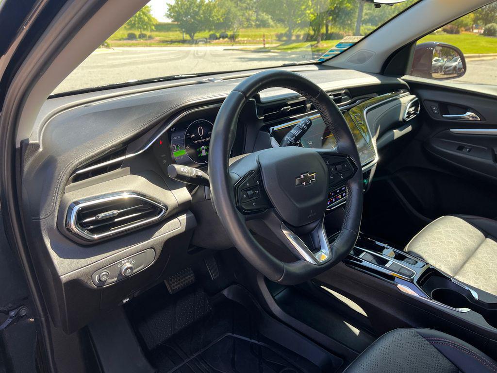 used 2023 Chevrolet Bolt EUV car, priced at $22,032