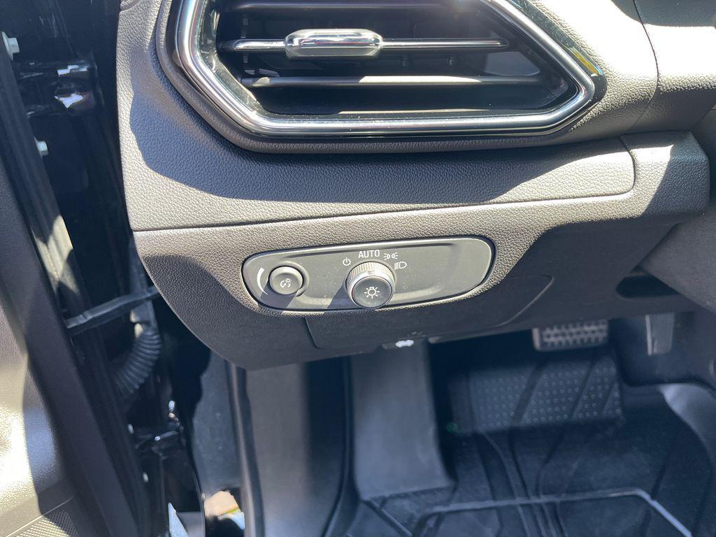 used 2023 Chevrolet Bolt EUV car, priced at $22,032