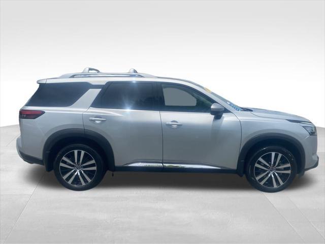 used 2023 Nissan Pathfinder car, priced at $39,233